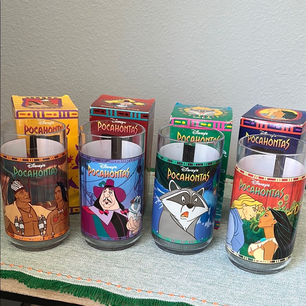 Disney Pocahontas Collector Cup Set Colors of the Wind